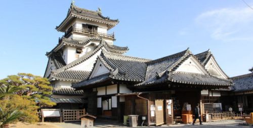 高知城の歴史と築城の名手である百々綱家とは～高知城の見どころ