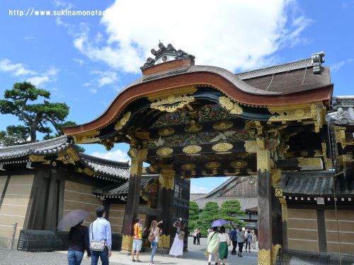 【京都・庵町家ステイと鱧（はも）料理】その③：町家のお取り寄せ朝ごはんと京都散策。坂本龍馬暗殺の地は今は居酒屋です。二条城、蛤御門、本能寺など。