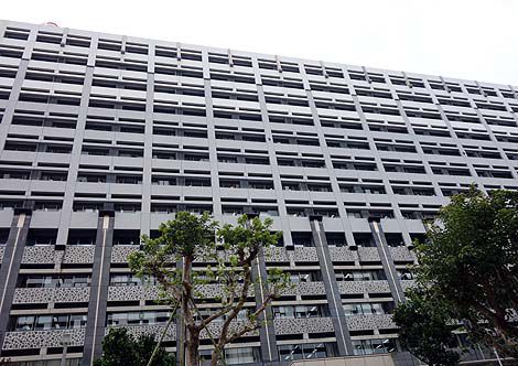 首里そば 県庁店（沖縄那覇）首里城近くにある沖縄そば大行列店の分店