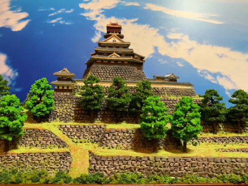 安土城天守ライトアップの完成