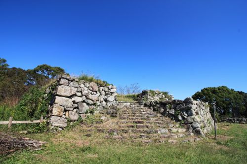田丸城登城！続日本100名城13城目　　　　　「野面積、打込接、切込接、谷積」がみられる石垣群～其の二（完）