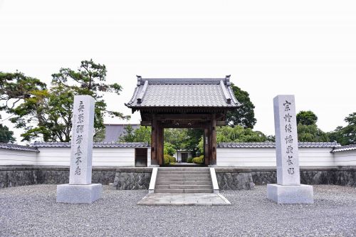 祥室院殿の墓(館林城主榊原忠次の母)  善長寺　群馬県館林市