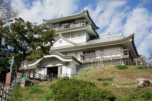愛知・続１００名城と飲みテツの旅（１）－小牧山城