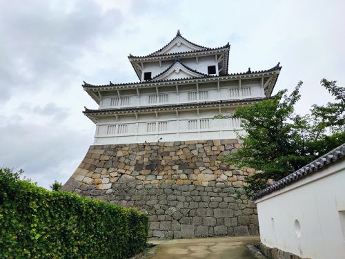 日本100名城第71番 伏見城から移築したと伝わる伏見櫓と筋鉄御門が見どころ「福山城（ふくやまじょう）」！スタンプ設置場所や所要時間、見どころをご紹介！