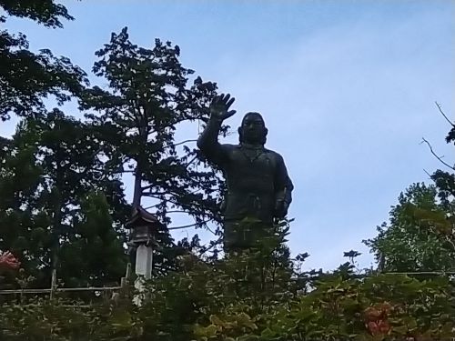 三峰神社を守る防御施設？/三峰城