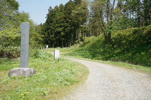 新潟・続１００名城めぐりＧＷ車旅（３）ー平林城～上越
