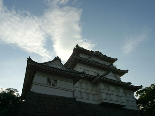 動画：秋の色彩を深めつつ 天空の紅葉 岡城 祖母山の稜線 ドローン映像4K 20181018