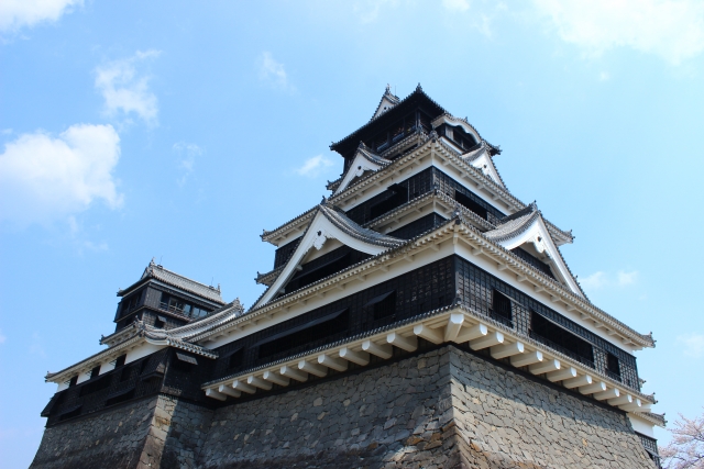 深まる美しい紅葉が彩る天空の石垣 岡城 ドローン映像4K Okajou castle that was colored by Autumn leaves